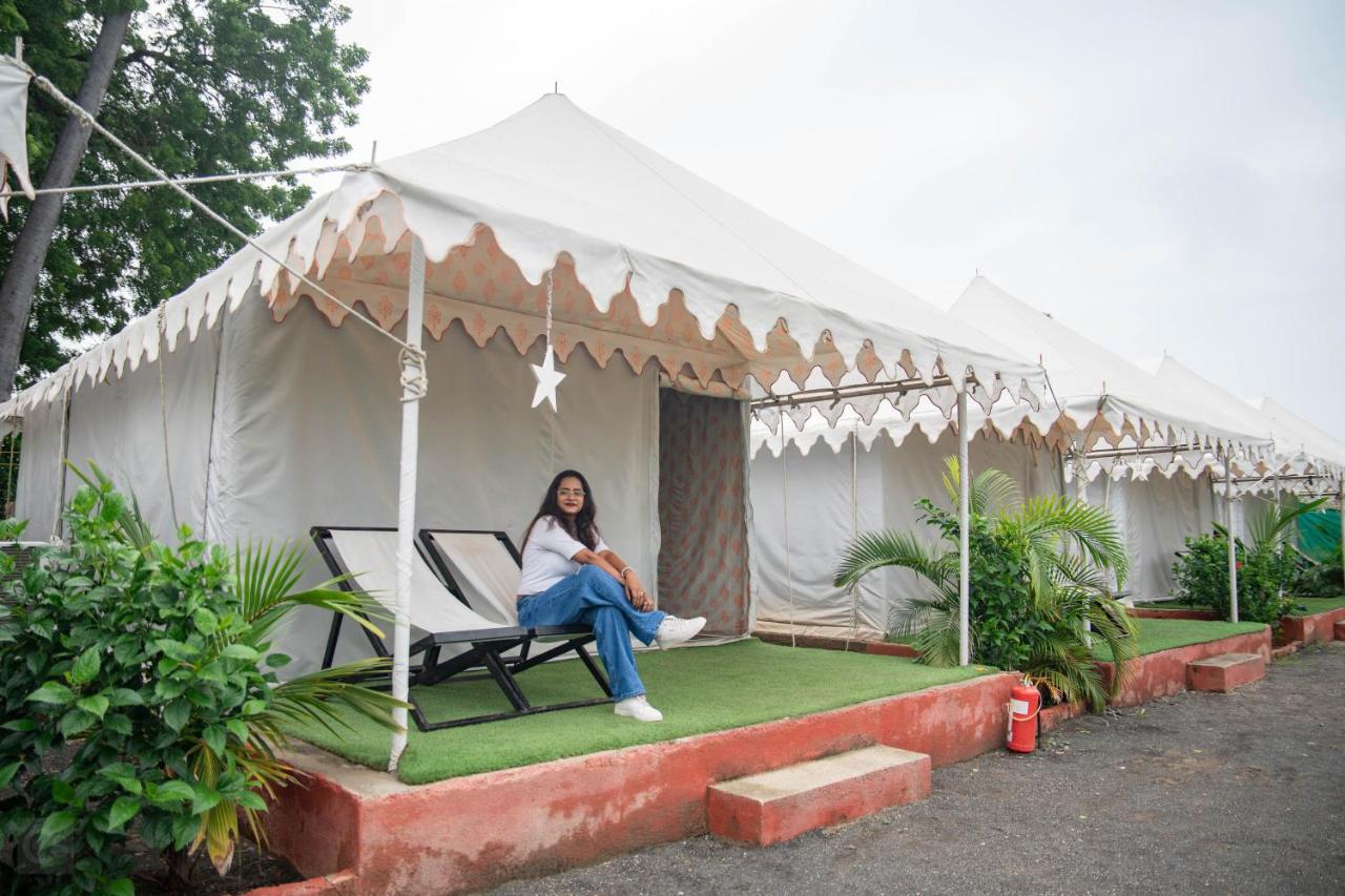 Unity Holiday Tent City Kevadia 외부 사진
