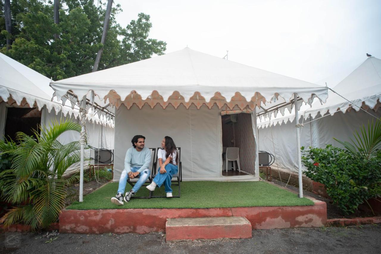 Unity Holiday Tent City Kevadia 외부 사진